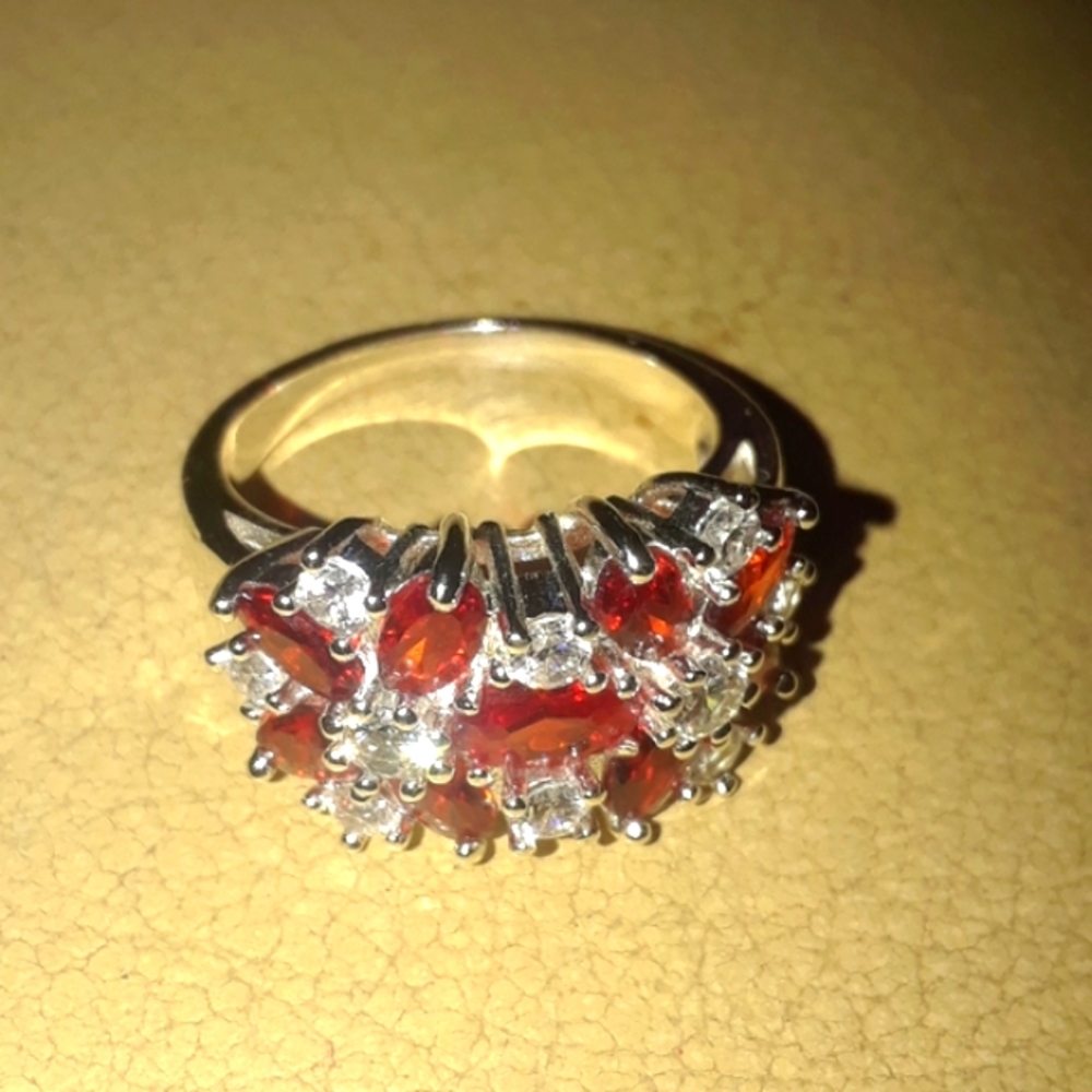 Crystal garnet colored stone ring size 7